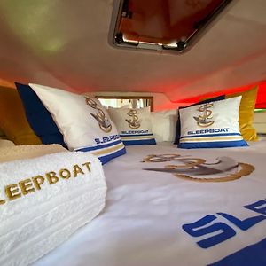 Sleepboat